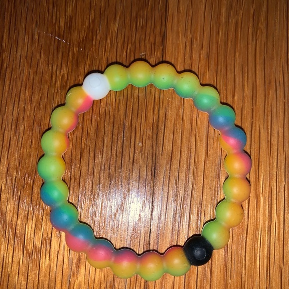 Bundle of 8 lokai bracelets - Picture 6 of 9